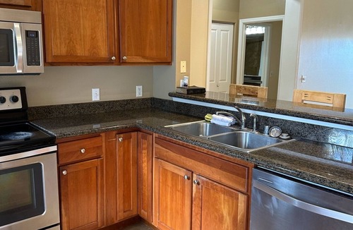 Kalaoa Condo | Cozy, clean, and comfortable condominium home in wonderful Kona!