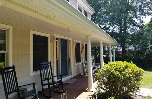 Saunderstown House | Cozy Escape in Pettaquamscutt Neighborhood - Your Ideal Narragansett Getaway
