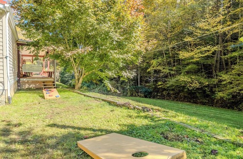 Pittman Center Cottage | Cozy Home✨ the best ofGatlinburg and National Park. WALK to the River