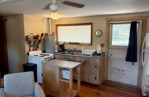 Howard Cabin | Cozy River Cabin with Arkansas River View