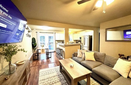 Cimarron Hills House | Cozy Springs Getaway - Close To Airport & Base