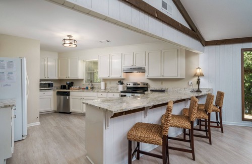 Northport House | Crimson Hideaway- 2 Story Dock- Incredible View! Only 20 Minutes to UA!