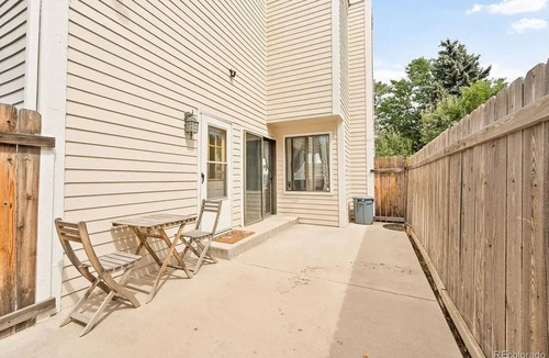 Pheasant Run House | Cute and cozy 3-bedroom townhome in Aurora