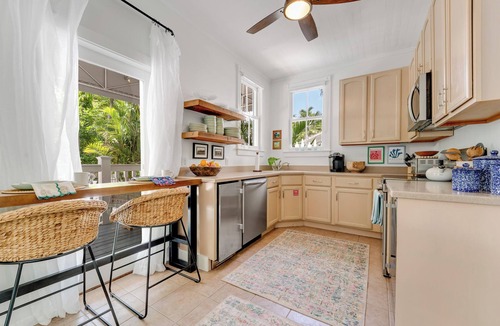 Old Town House | DELANEY HOUSE ~ NEW 4 BR/4 Ba Listing w/Pool & Parking in Prime Old Town!