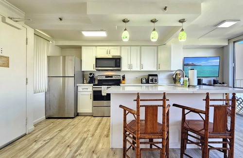 Diamond Head - Kapahulu - St. Louis Apartment | Diamond Head 1 Bedroom Condo Queen Bed & Bunkbed