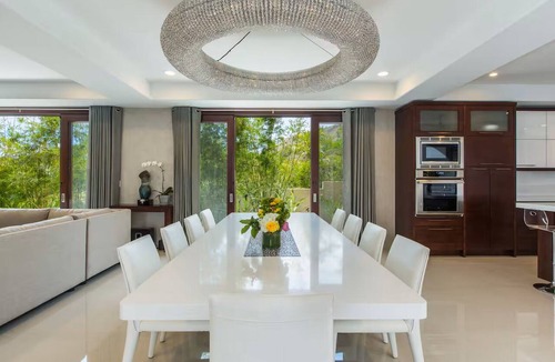 Kahala House | Diamond Head Beachfront Estate | 9BR, Two Homes, Two Heated Pools w/ Beach Gate