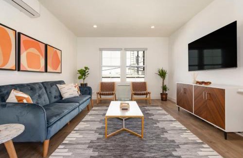 Carlson Park Apartment | Downtown Culver City New Designer Lux 1 Bedroom