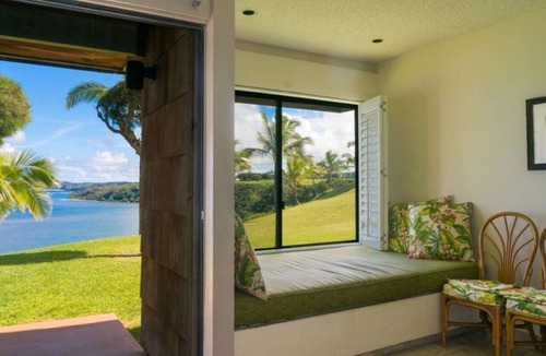Princeville House | E2: 1 bedroom, 1st floor, oceanfront