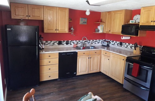 Canyon Rim House | East Bench Escape- Minutes to Ski Resorts & Hiking