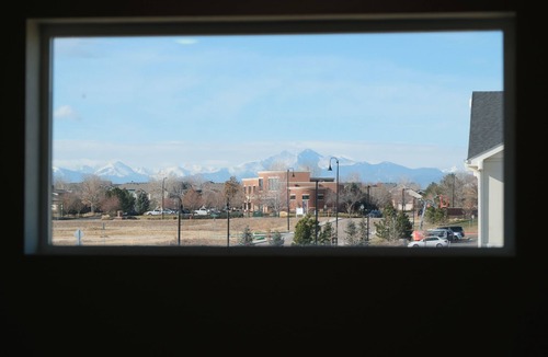 Johnstown House | Eclectic relaxing 3 bed, 53 min to Boulder for Sundance Film Festival!
