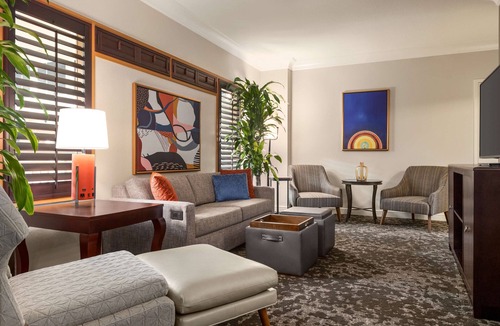 Kissimmee Hotel | Embassy Suites by Hilton Orlando Lake Buena Vista South