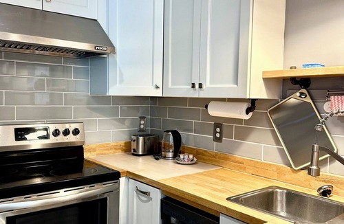 Rainbow CDP House | Entire cozy two floor guest house located in rainbow near Temecula