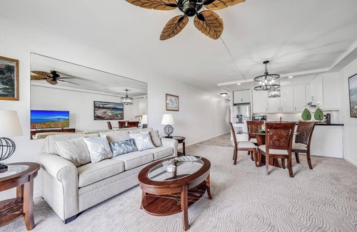 Kihei Condo | Epic West Maui View! Laundry, WiFi, TVs, Kitchen, AC, Ceiling Fans–Kamaole Sands 10202