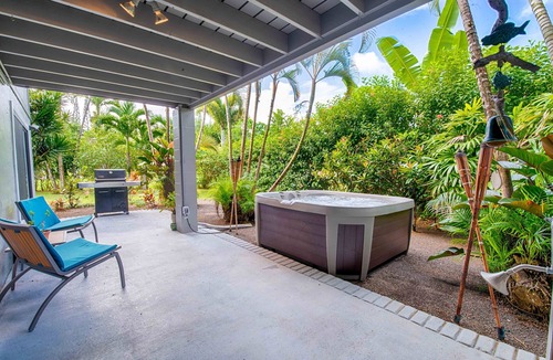 Princeville House | Executive Family 4BR Princeville Home by beaches & the park w/AC, SPA and Bikes