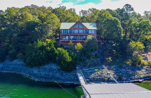 Eucha Cabin | Experience Lakeside Luxury & the Ultimate Grand Lake, OK Vacation Rental