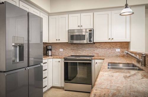 Kamuela House | Exquisite — Well Stocked — Great Location — Comfortable — Updated