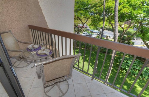 Kihei Condo | Family Friendly Condo w/Loft & Steps from Charley Young/Kam 1 Beach