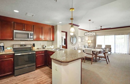 Ko Olina Resort | 𝐅𝐢𝐧𝐝𝐢𝐧𝐠 𝐌𝐞𝐢𝐥𝐢’𝐬 Beachfront Fun at KoOlina Club Resort+Amenities.2BR