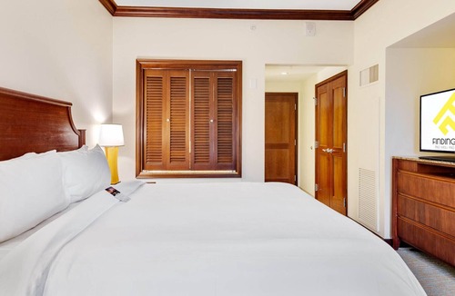 Ko Olina Resort | 𝐅𝐢𝐧𝐝𝐢𝐧𝐠 𝐌𝐞𝐢𝐥𝐢’𝐬 Beachfront Fun at KoOlina Club Resort+Amenities.2BR
