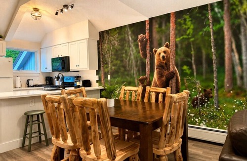 Killington Condo | FirBear- AC, Pool, Hot Tub, Sauna, Tennis, Gym