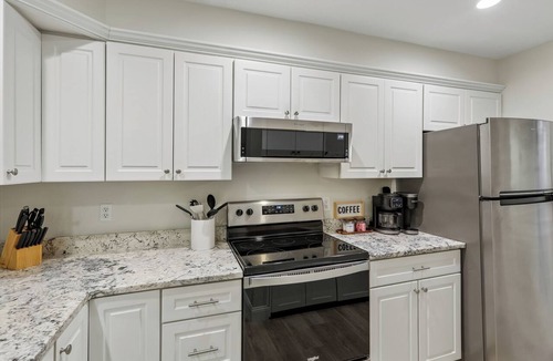 Sea Pines Villa | First Floor Villa with Golf Course Views