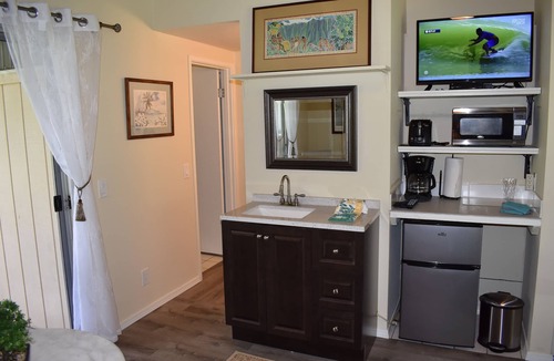 Princeville Condo | Fresh & Clean, Air Conditioned Second Floor Condo in Princeville