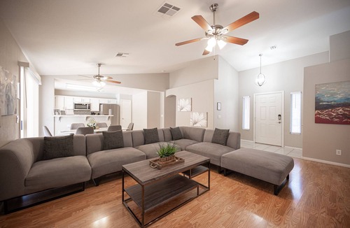 River Mountain House | Gainesborough · 35% Off Fall Special - Relaxing 4 Bedroom House