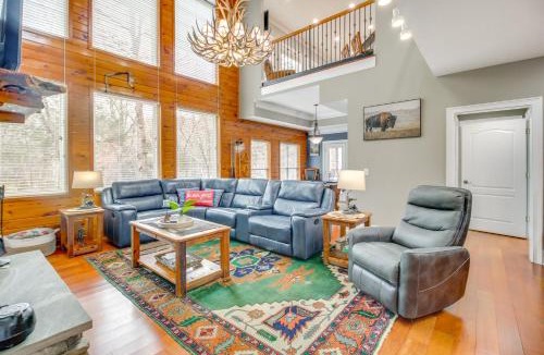 East Ellijay House | Game Room & Fire Pit: Riverfront Home in Ellijay!