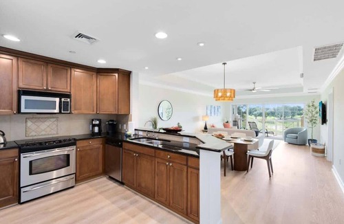 Reunion Condo | Golf-Course View Condo w/Balcony & Resort Pools