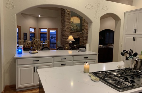 Monument House | Gorgeous estate with glorious mtn views, indoor pickleball, XL hot tub & sauna!