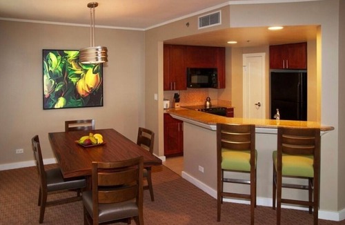 Waikiki Condo | Gorgeous Hilton Hawaiian Village 2 bedroom villa. Beautiful beach!
