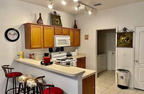 Sandy Ridge House | Grand Holiday 4BR Pool Home at Disney