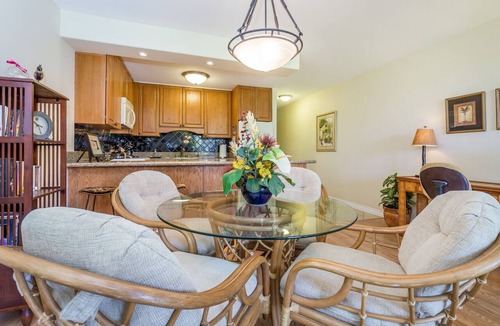 Kihei Condo | GROUND FLOOR CONVENIENCE-BEAUTIFUL OCEAN/GARDEN VIEWS-AC-METICULOUS CLEANING