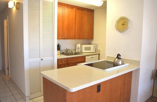 Kihei Condo | Ground Floor, Corner Condo with Convenient Location