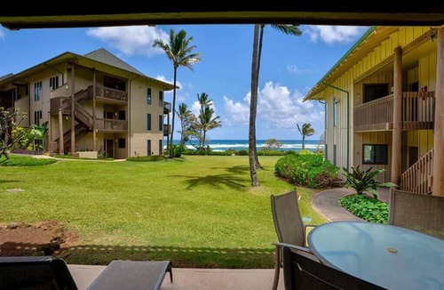 Lihue Condo | Ground Floor Ease w/Lanai, Full Kitchen, Ceiling Fans, WiFi, TV+DVD–Kaha Lani 112
