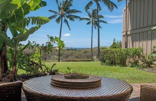 Maunaloa Condo | Ground-Floor Molokai Condo with Ocean View, Pool & Hot Tub