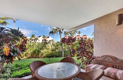 Kihei Condo | Ground Floor w/Tropical Décor–Kamaole Sands
