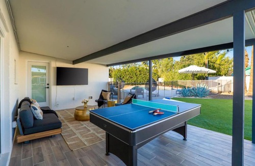 Pointe Scottsdale House | Group-Friendly 5BR Pool Home Old Town