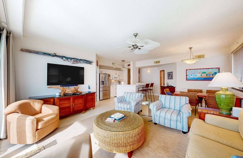 Miramar Beach Condo | Gulf-front 21st-floor condo with hot tub, pool, tennis, gym, balcony, beach view