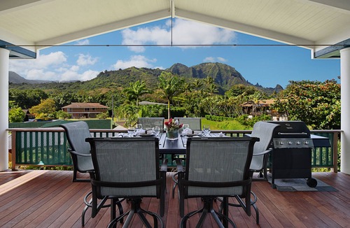 Wainiha House | Haena Sunrise, Great Mountain & Waterfall Views, 2-Minute Walk to Beach