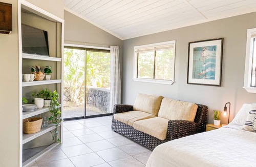 Keaau House | Hale Hialoa: Surf, Relax, Explore, Unwind