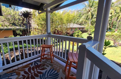 Keaau Cottage | Hale Kailani - Perfect Oceanfront Cottage for Relaxing Stays - Sunrise Views