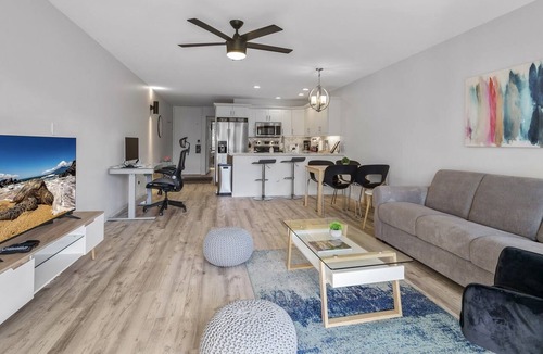 Kihei Condo | Hale Kamaole 108 - AC, Partial Ocean View, Across from Kamaole Beach!