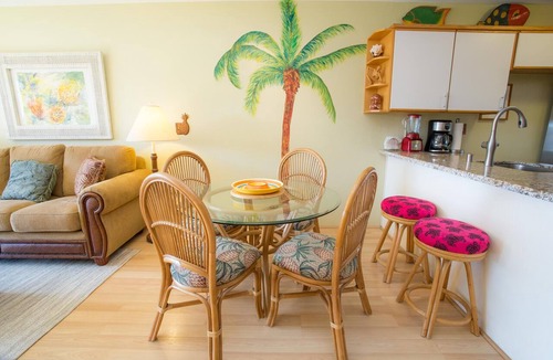 Kihei Condo | Hale Kamaole 209 Second floor condo, easy access to best beach on Maui!