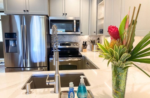 Kihei Condo | Hale Kamaole 273 Second floor condo, easy access to best beach on Maui!