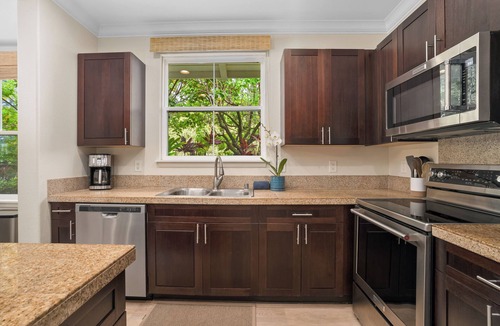 Princeville House | Hale Kaua'i: 4BR Princeville Retreat Sleeps 10 Near Beaches
