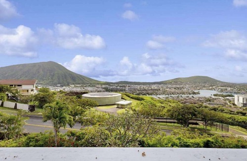 Hawaii Kai House | Hawaii Kai Dream with Ocean Views & Big Lanai