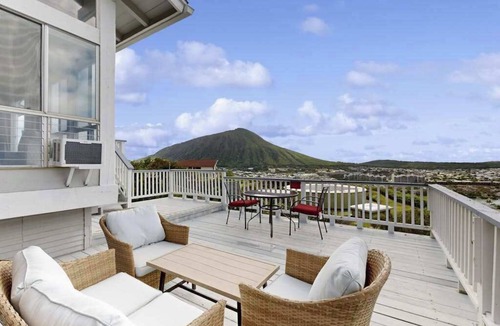 Hawaii Kai House | Hawaii Kai Dream with Ocean Views & Big Lanai