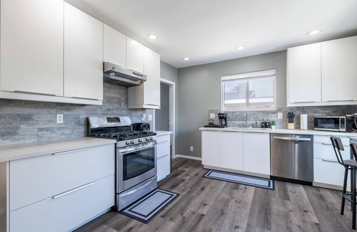 Hawthorne House | Hawthorne Haven: Spacious 4BR Retreat!