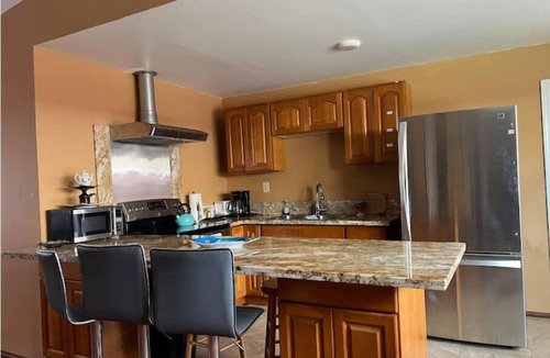 Hilo Apartment | Heart of Downtown Hilo